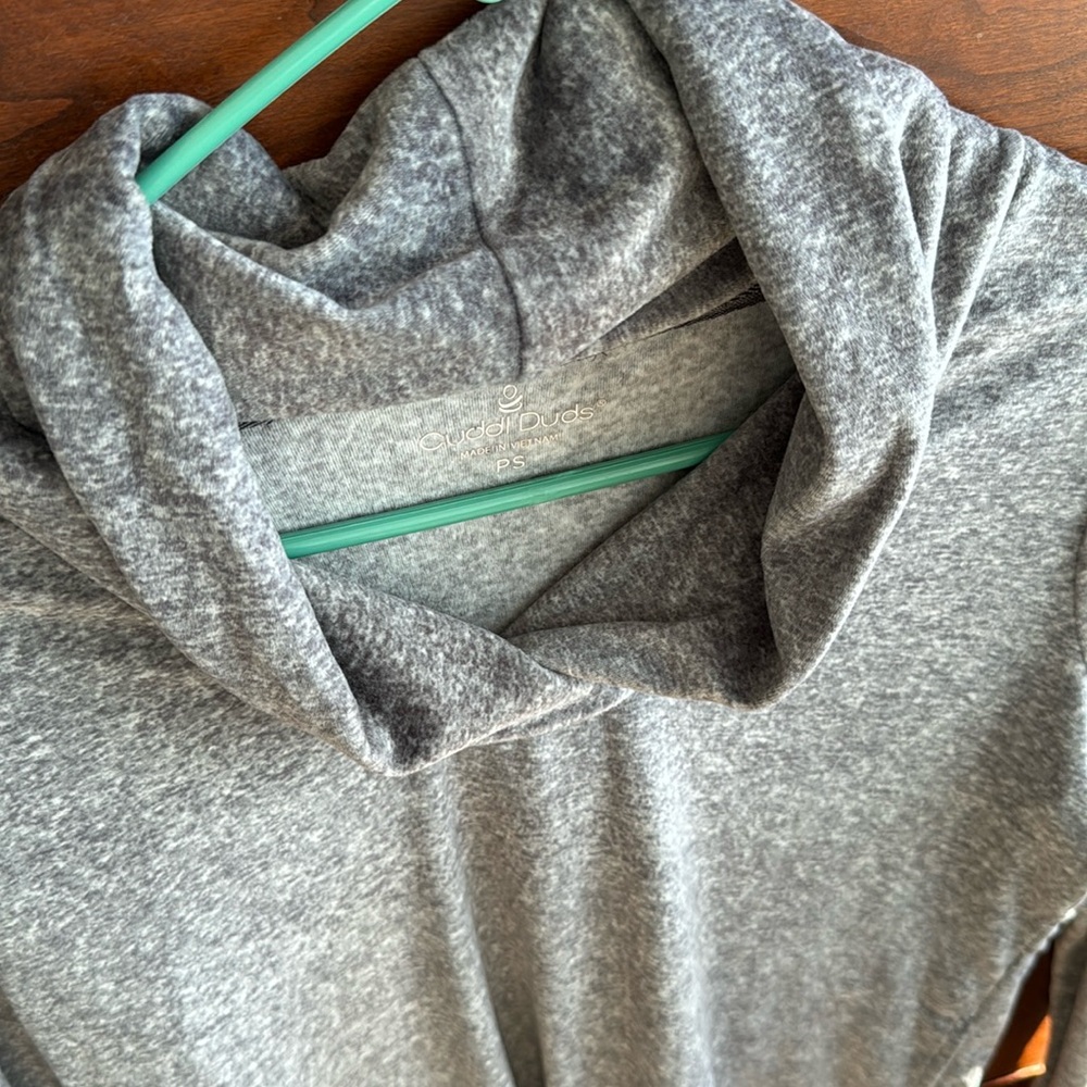 Cuddl Duds cowl neck grey top